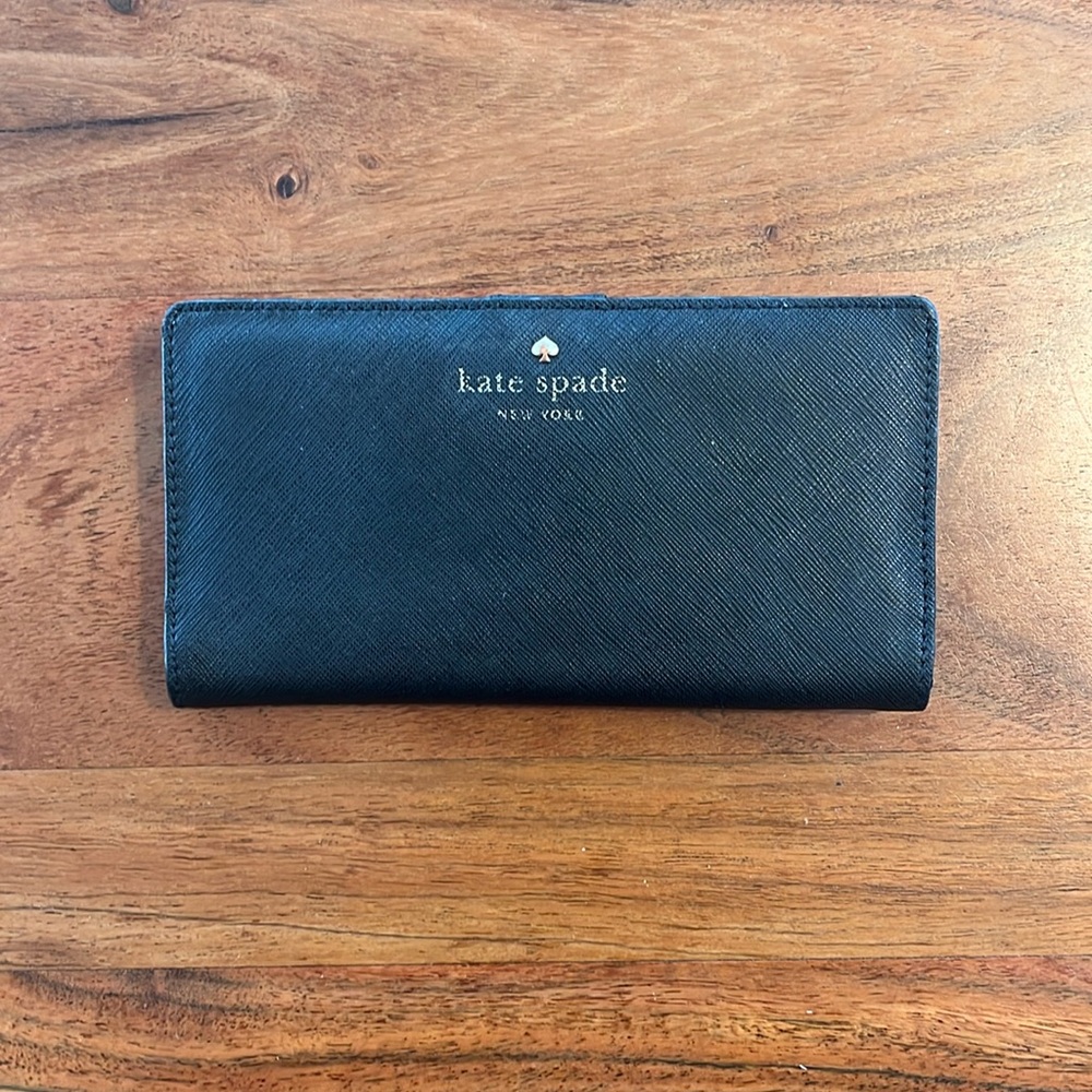 Kate Spade Black Saffiano leather wallet